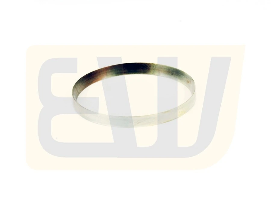 EW11018_04